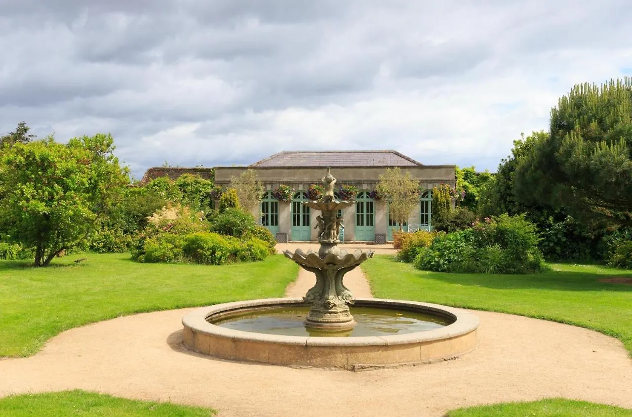 Проживание в семье Marlay Grange Luxury Guest House Дублин